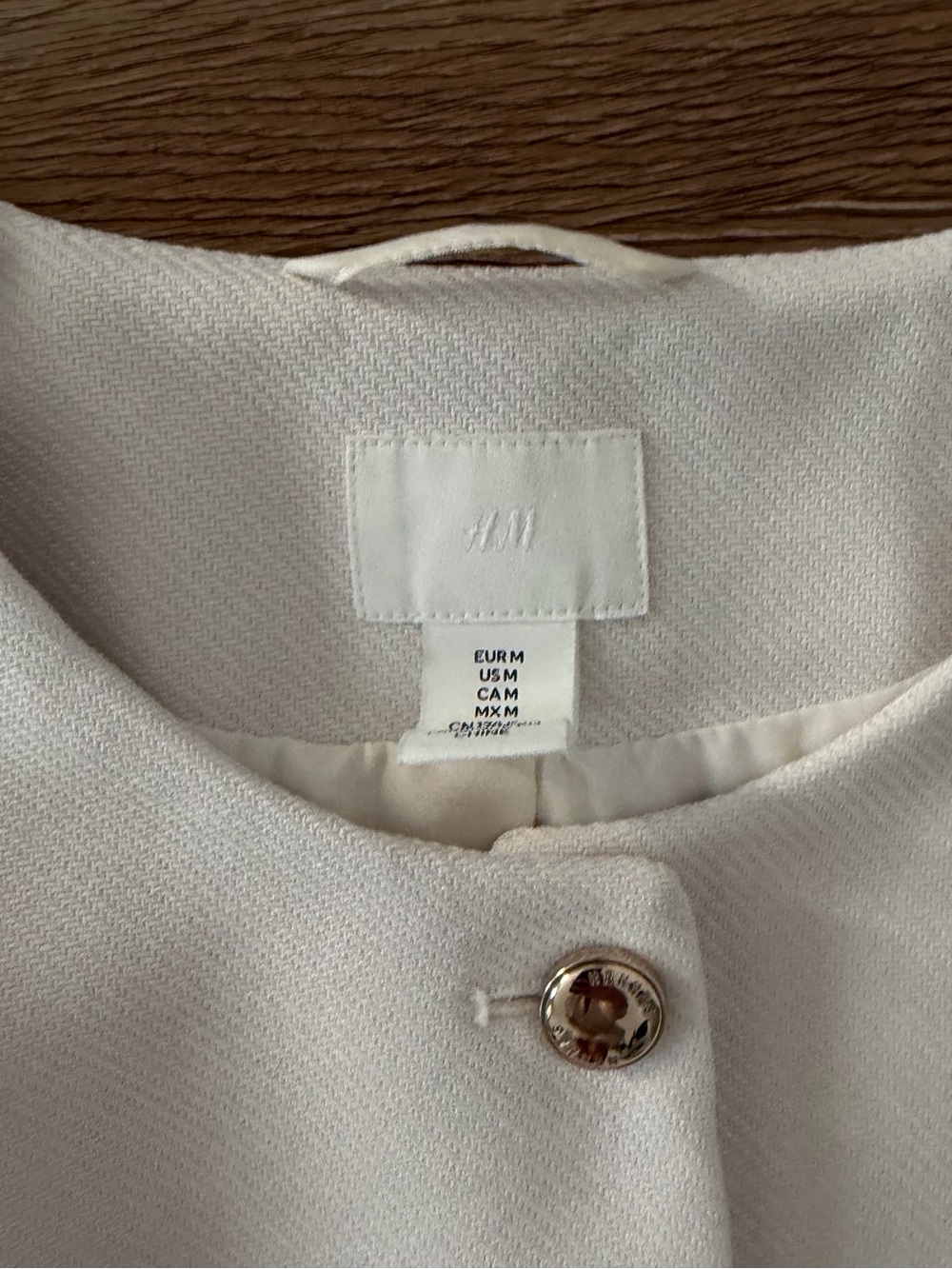H&M Cream Cropped Round-Neck Blazer with Gold Buttons - Picture 4 of 7